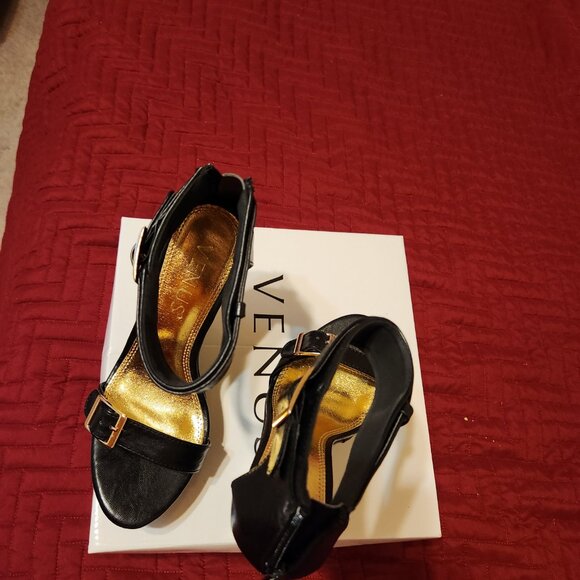 Women's size 7 Black Ankle Strap Wedges - Picture 4 of 4